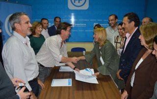 Elena Nevado presenta su candidatura para presidir la Junta Local del PP en la ciudad de Cáceres