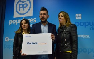 Sergio Rey junto a María Guardiola y Marta Hernández Cano