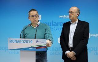 Emilio Borrega y Domingo Expósito en rueda de prensa