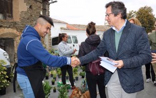 Carlos Floriano visita el municpio de Torrejoncillo