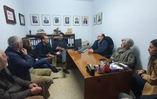Miembros del PP en el Ayuntamiento con el Club Taurino de Cáceres