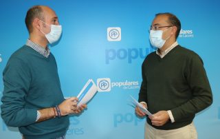El Portavoz del PP en la Diputación de Cáceres junto al Portavoz del PP en el Ayuntamiento de Cáceres