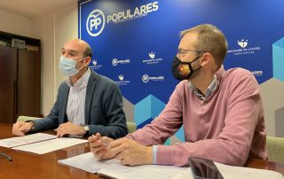 Los Diputados provinciales, José A. Sánchez Juliá, y José Antonio Hernández